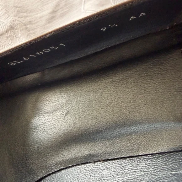OFFERS-Stuart Weitzman 9.5 AA Leather taupe 3 inch heel shoe - Picture 6 of 12